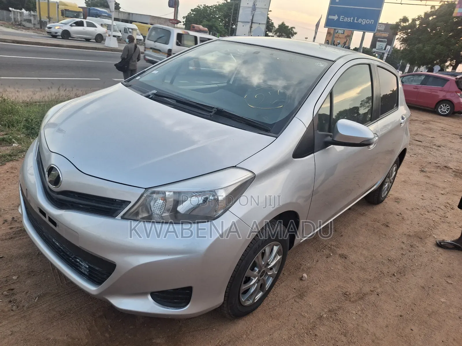 Toyota Vitz 1.3 AWD 5dr 2013 Silver