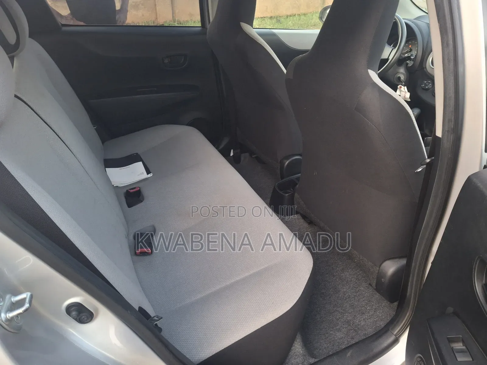 Toyota Vitz 1.3 AWD 5dr 2013 Silver