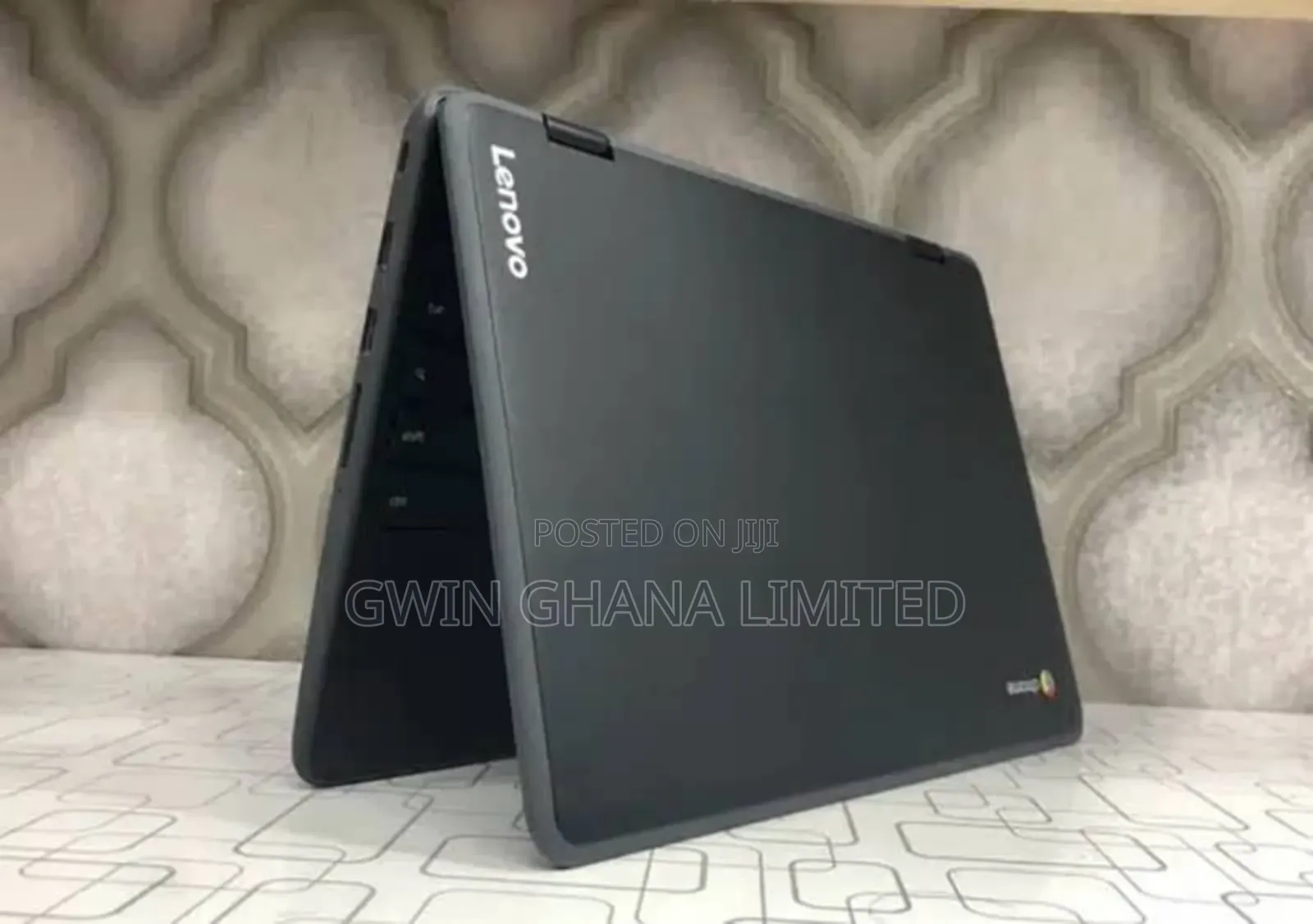 Laptop Lenovo 300e 4GB Intel SSD 32GB