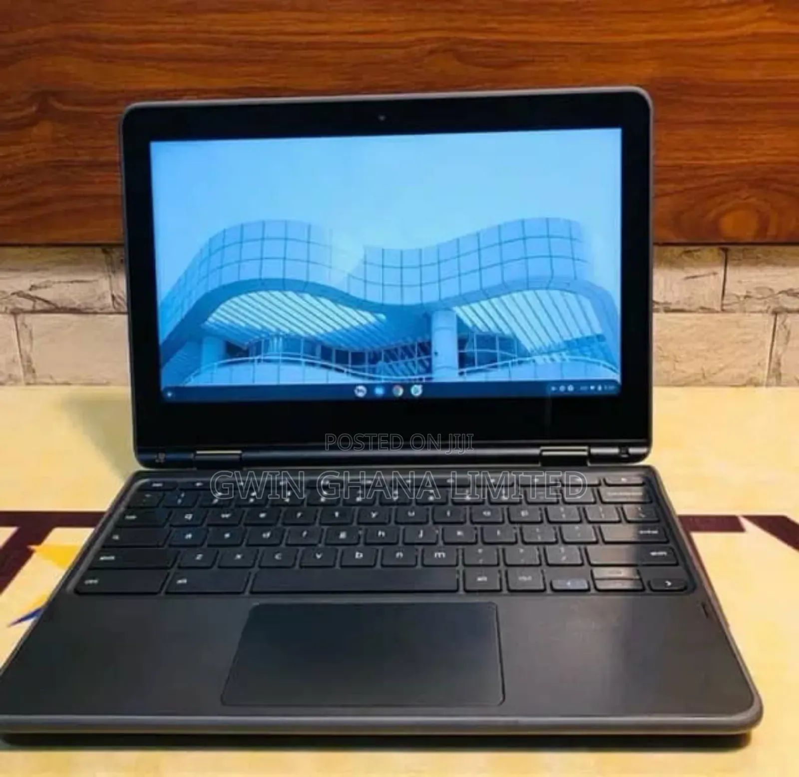 Laptop Lenovo 300e 4GB Intel SSD 32GB