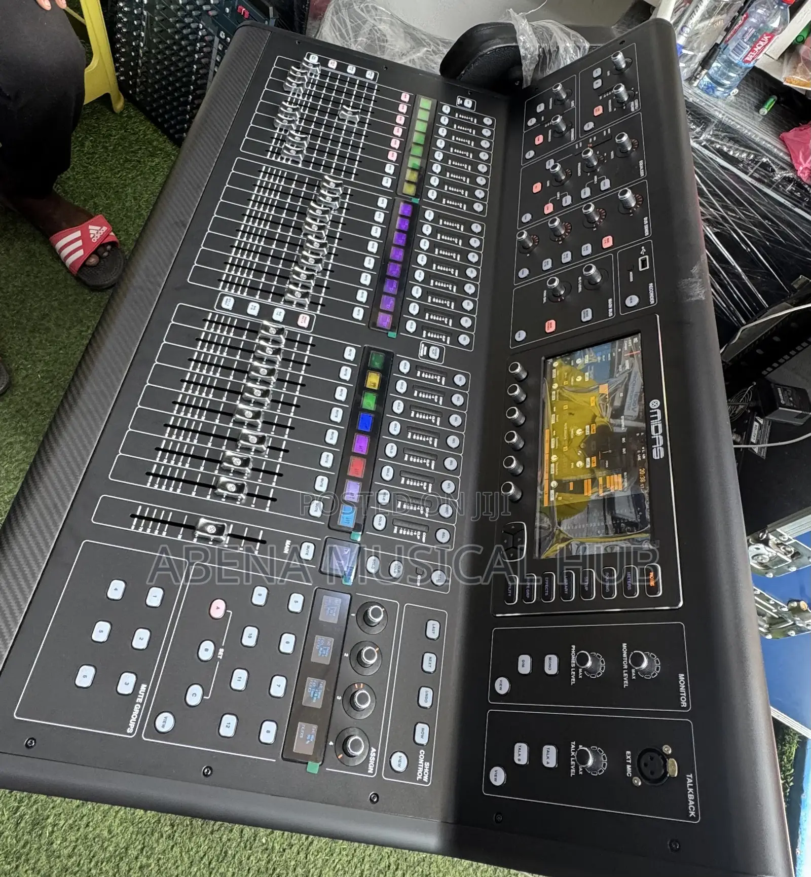 Midas M32 Live Digital Mixer