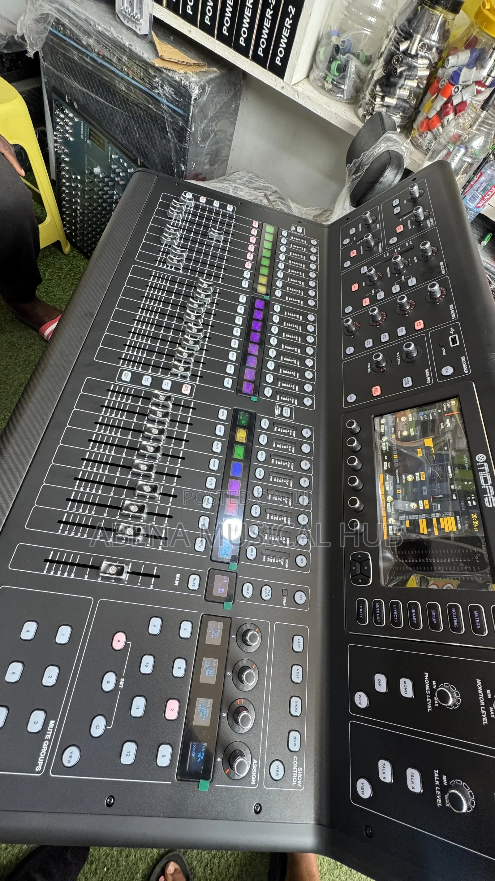 Midas M32 Live Digital Mixer