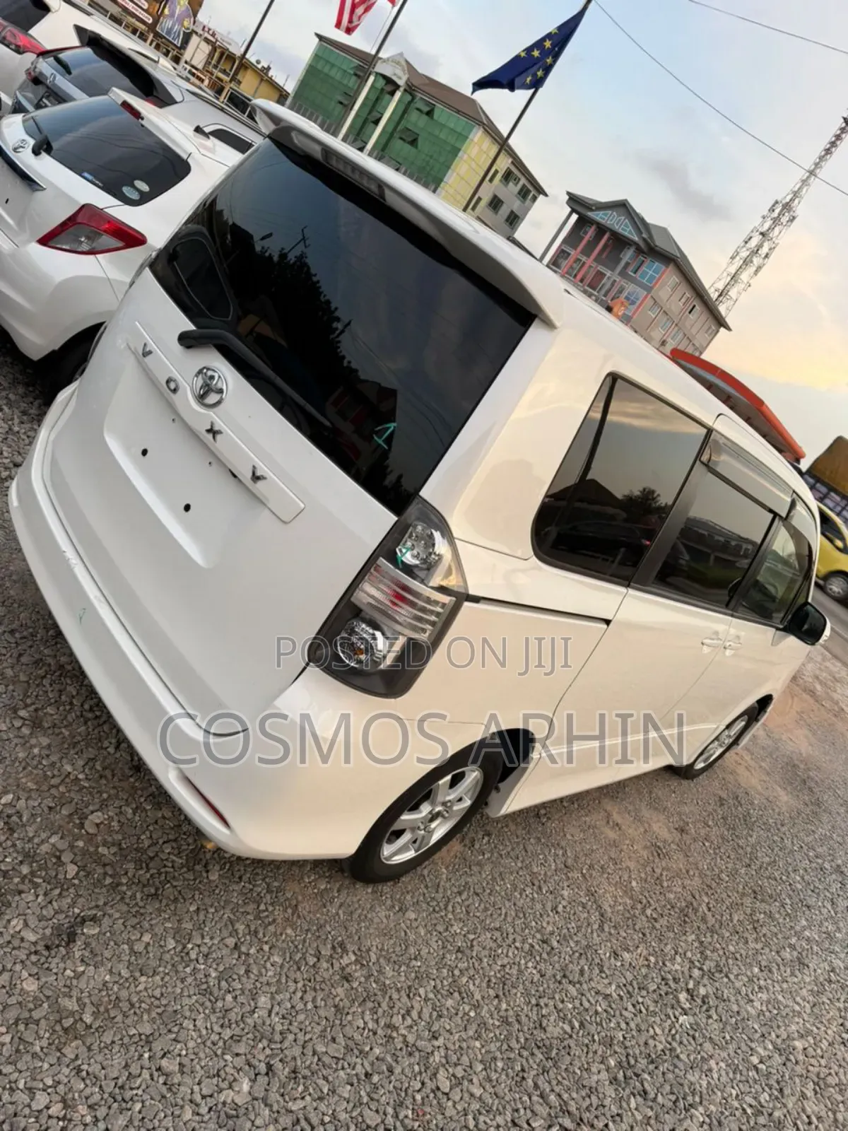 Toyota Voxy SV Premium 2014 White