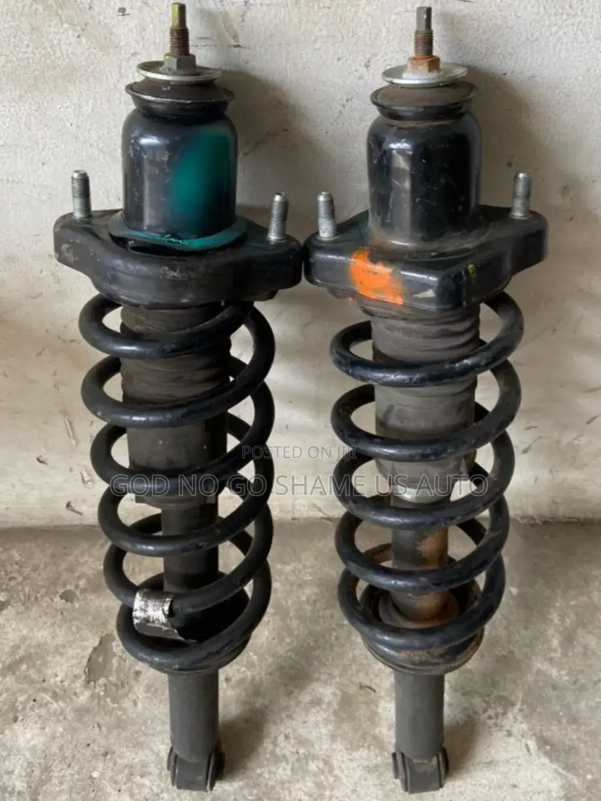 Dodge Caliber/Avenger Back Shocks