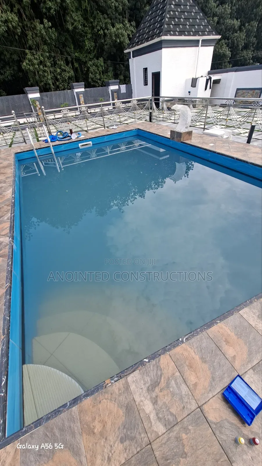 Pool Chemicals Expert, Cleaning/Vacuuming