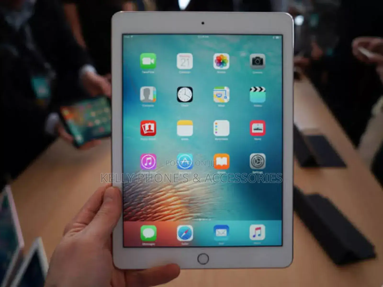Apple iPad Pro 9.7 (2016) 128 GB Black