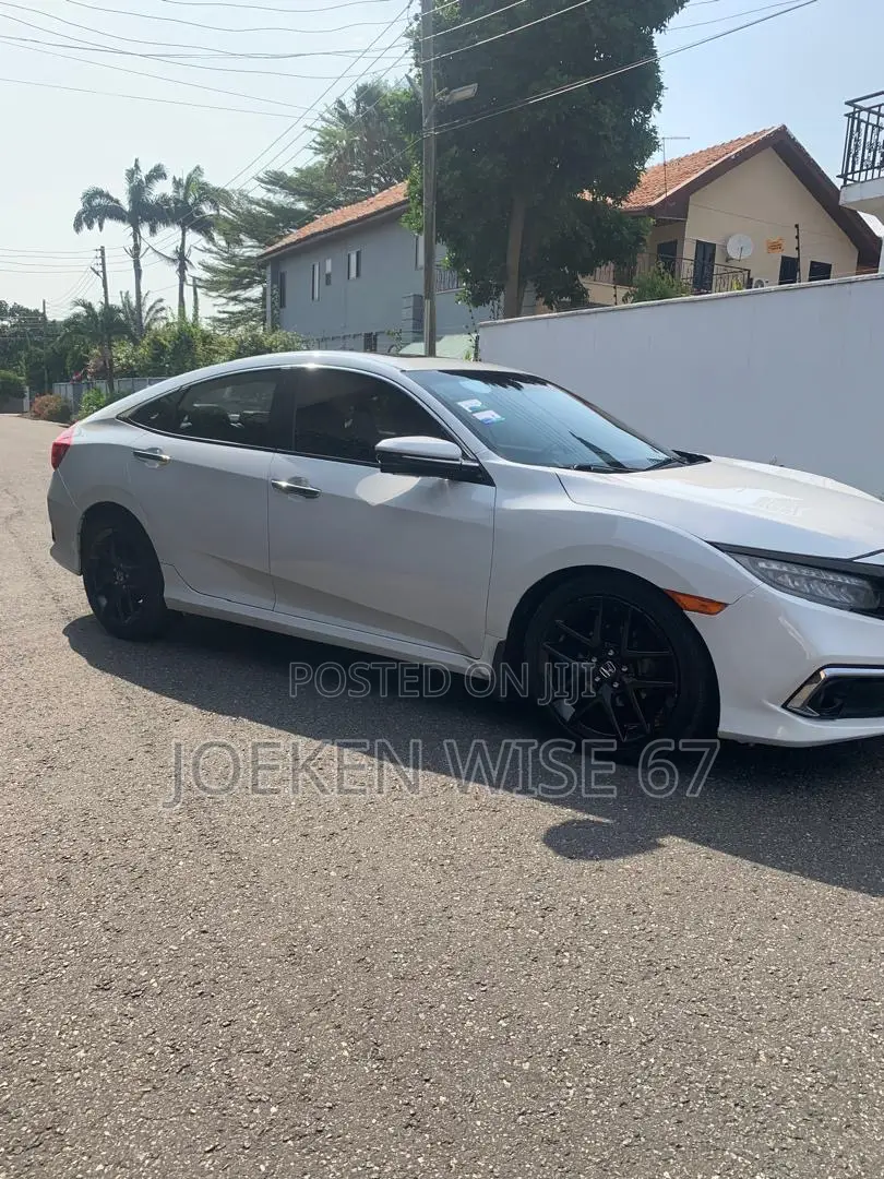 Honda Civic Touring Sedan 2019 White