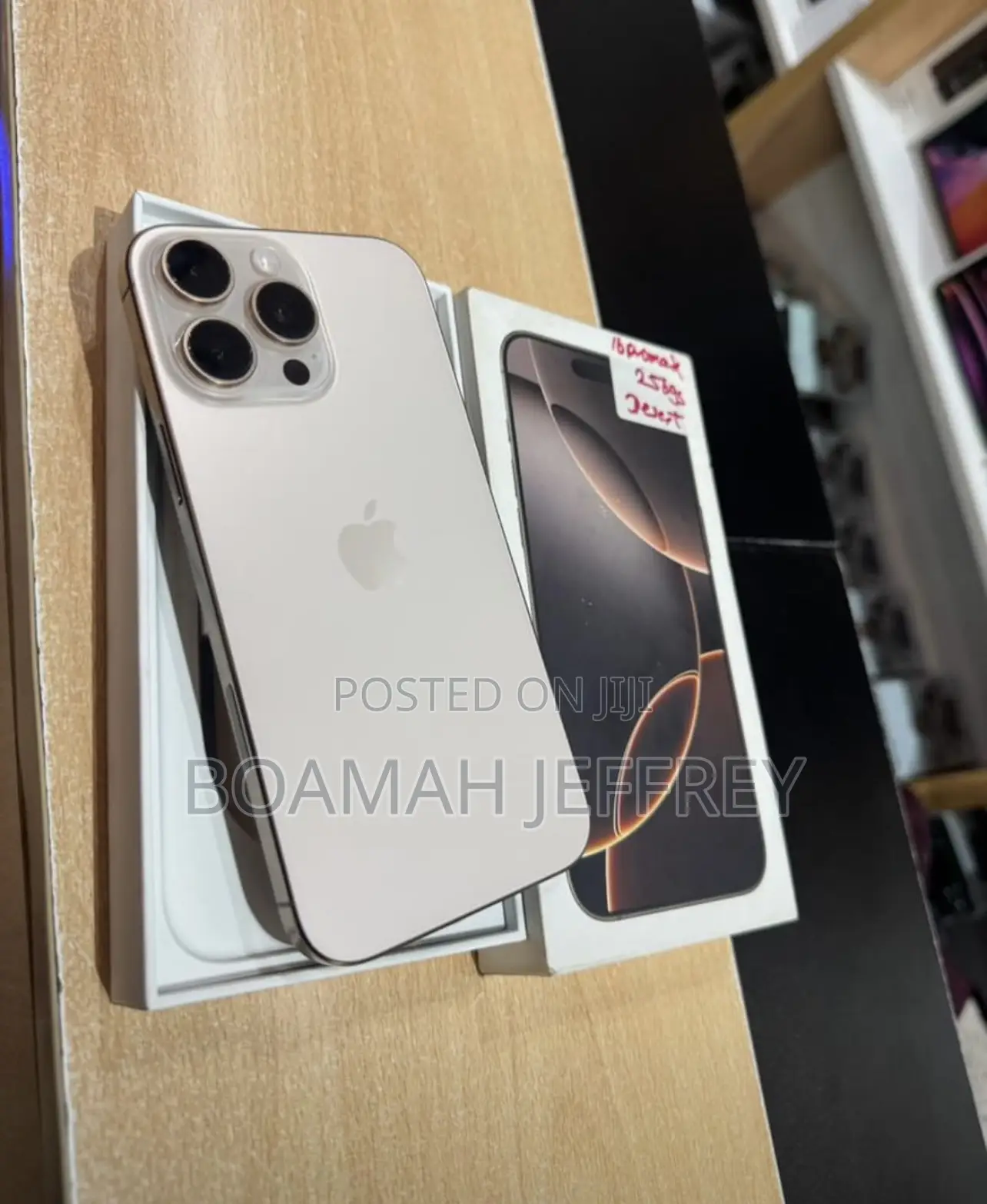 Apple iPhone 16 Pro Max 256 GB Gold