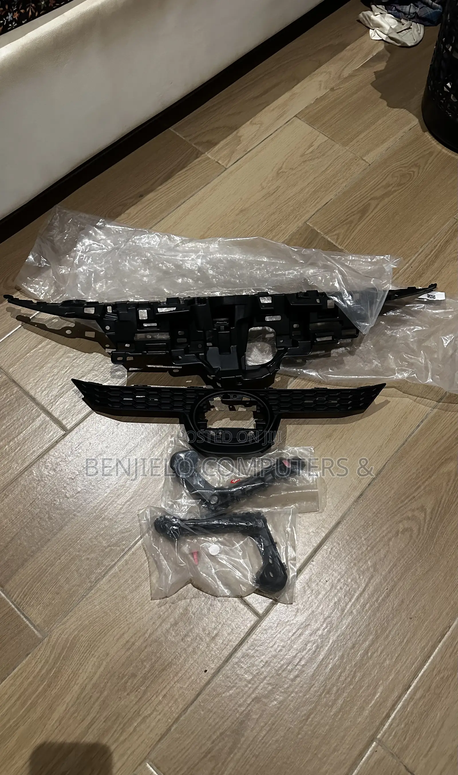 2020/25 Toyota Corolla Front Bumper Crown Logo Support Holder
