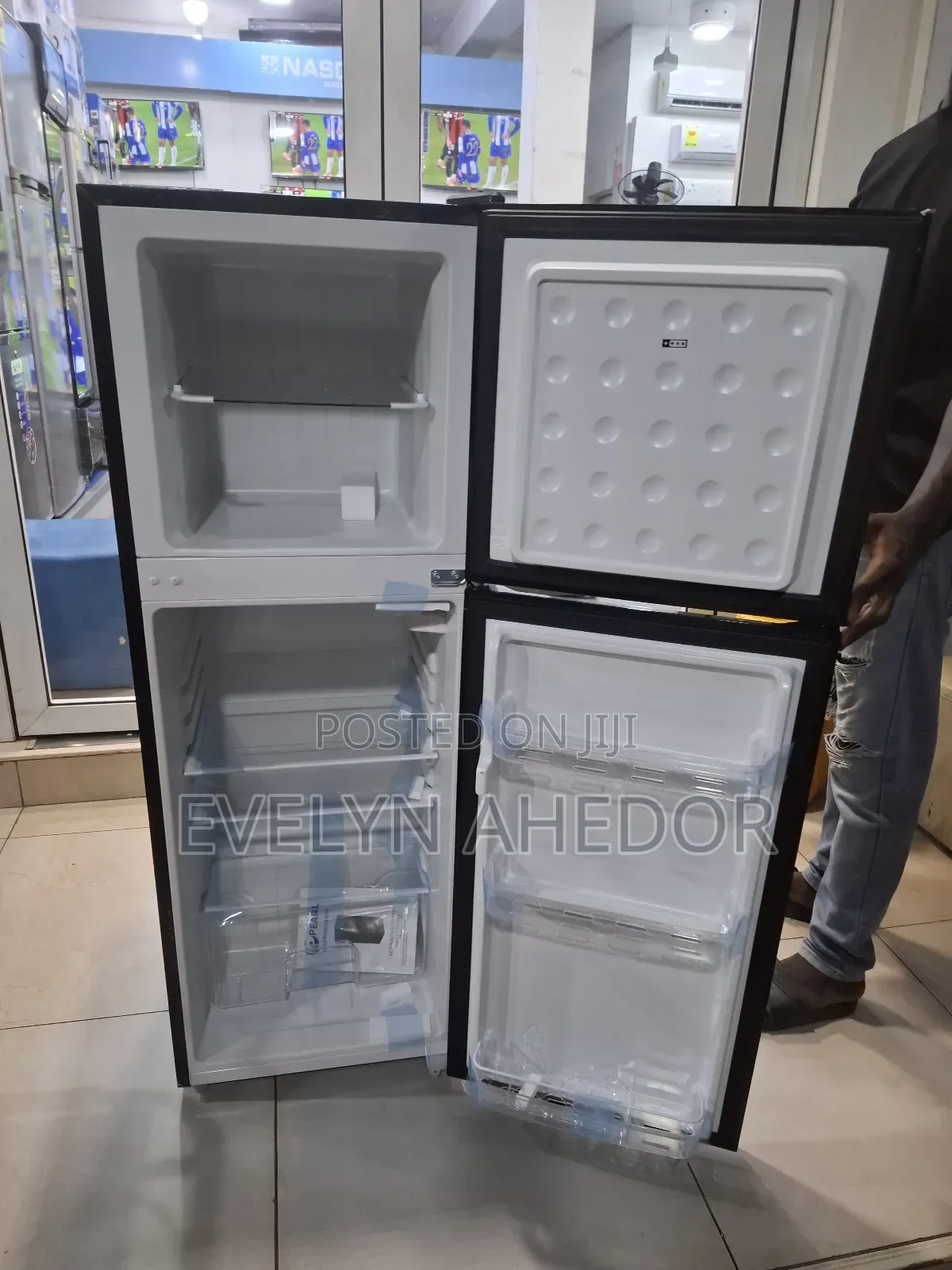 Pearl Mirror Fridge 136l for Sale at Affordable Price
