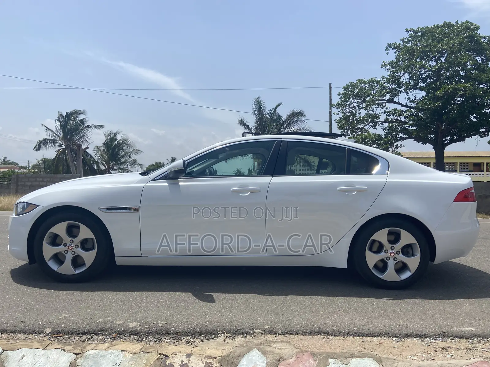 Jaguar XE 20d RWD 2017 White