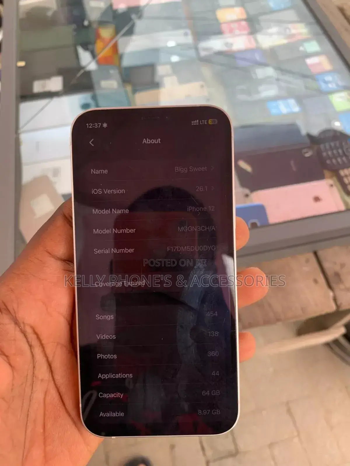 New Apple iPhone 13 256 GB Gold