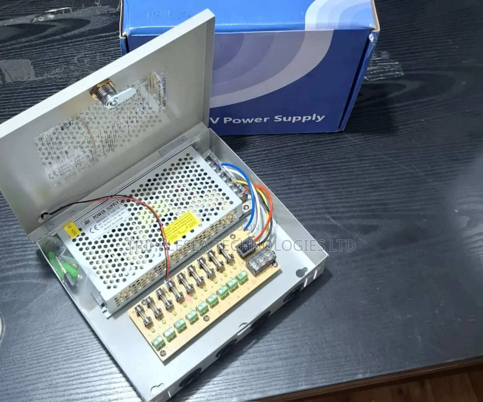 CCTV Power Supply 12v-10a + Case