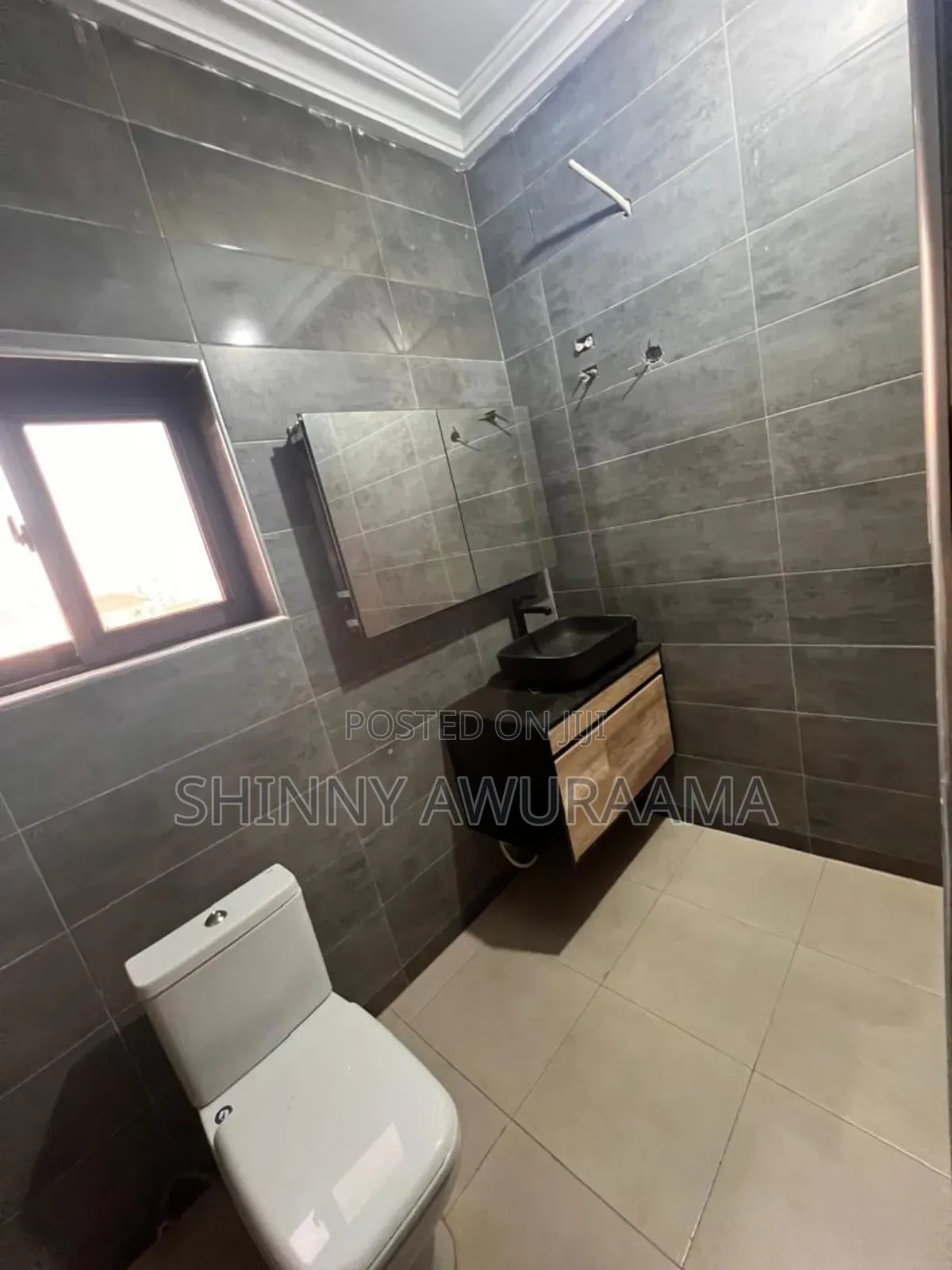 4bdrm House in Lakeside Estate, Ashaley Botwe for sale