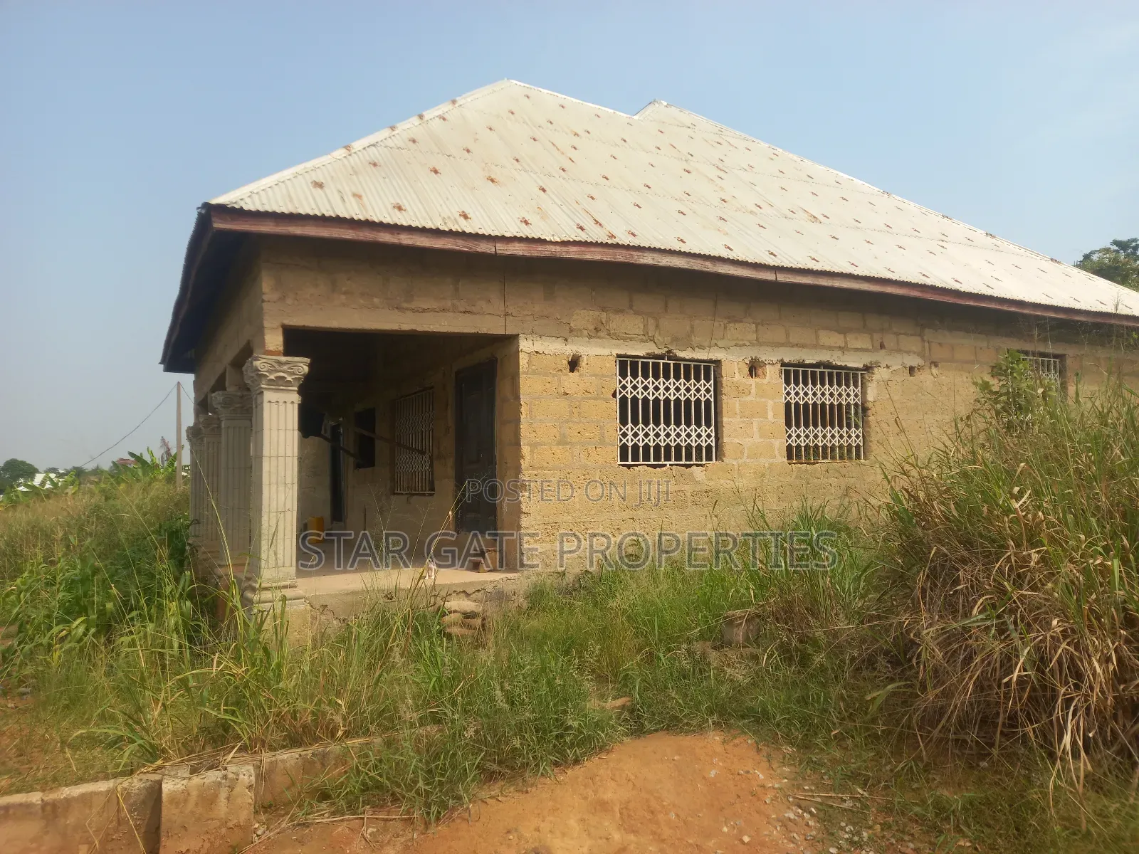 4bdrm House in Fawoade Bomfa, Kumasi Metropolitan for sale