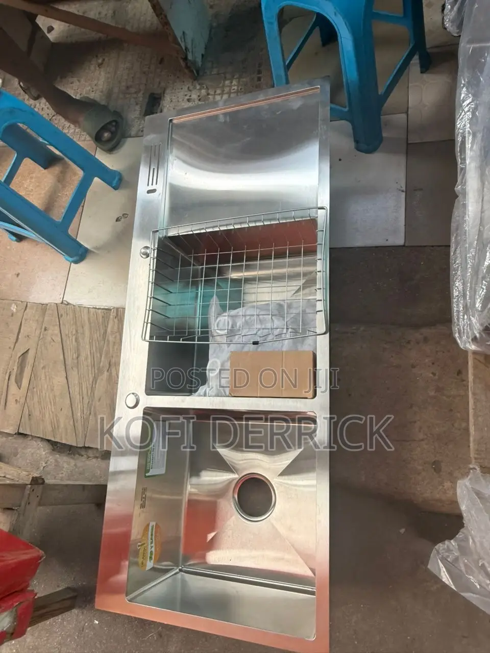 Double Bowl Sink With Arm