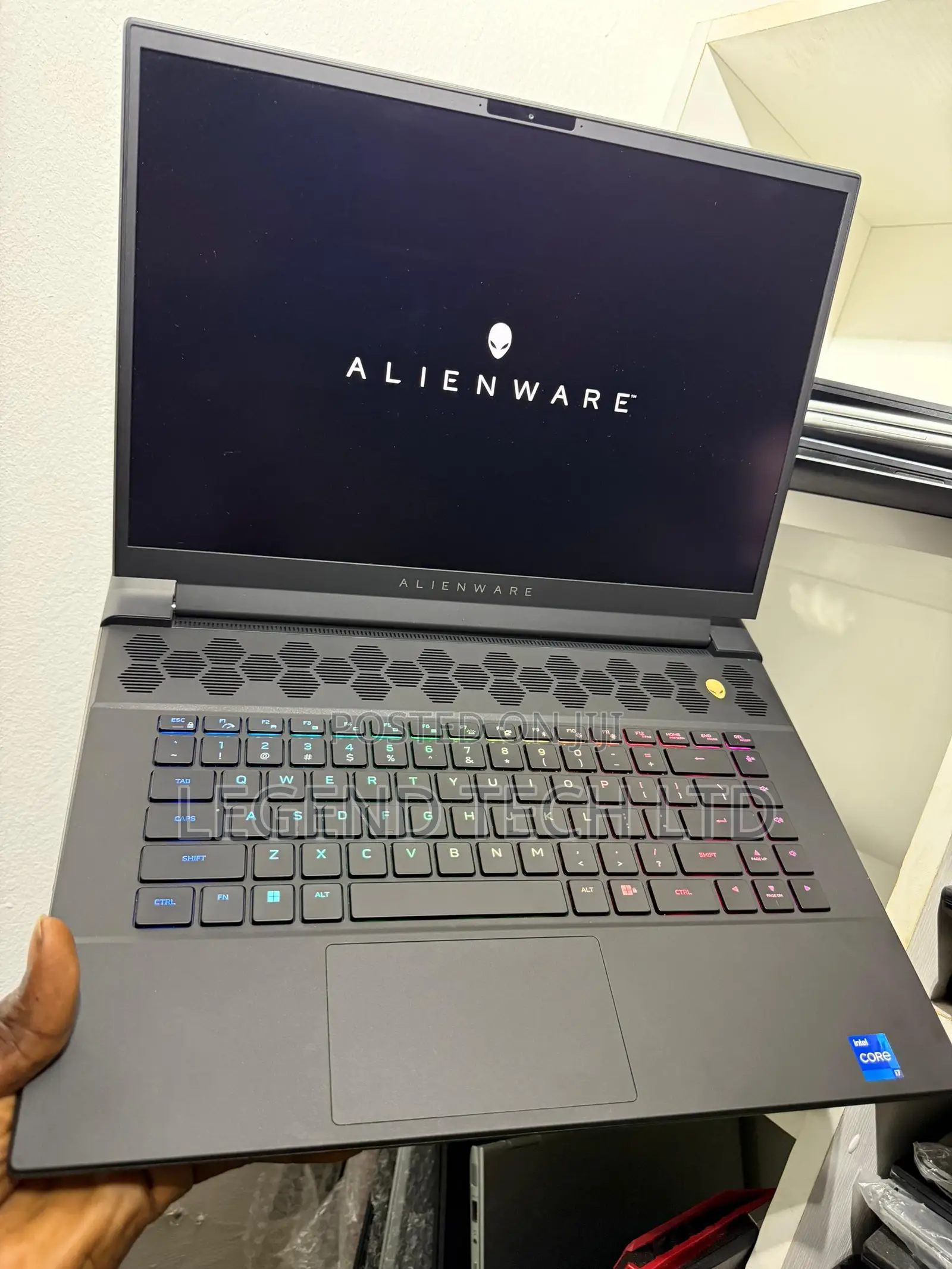 New Laptop Alienware M17x R2 16GB Intel Core i7 SSD 1T