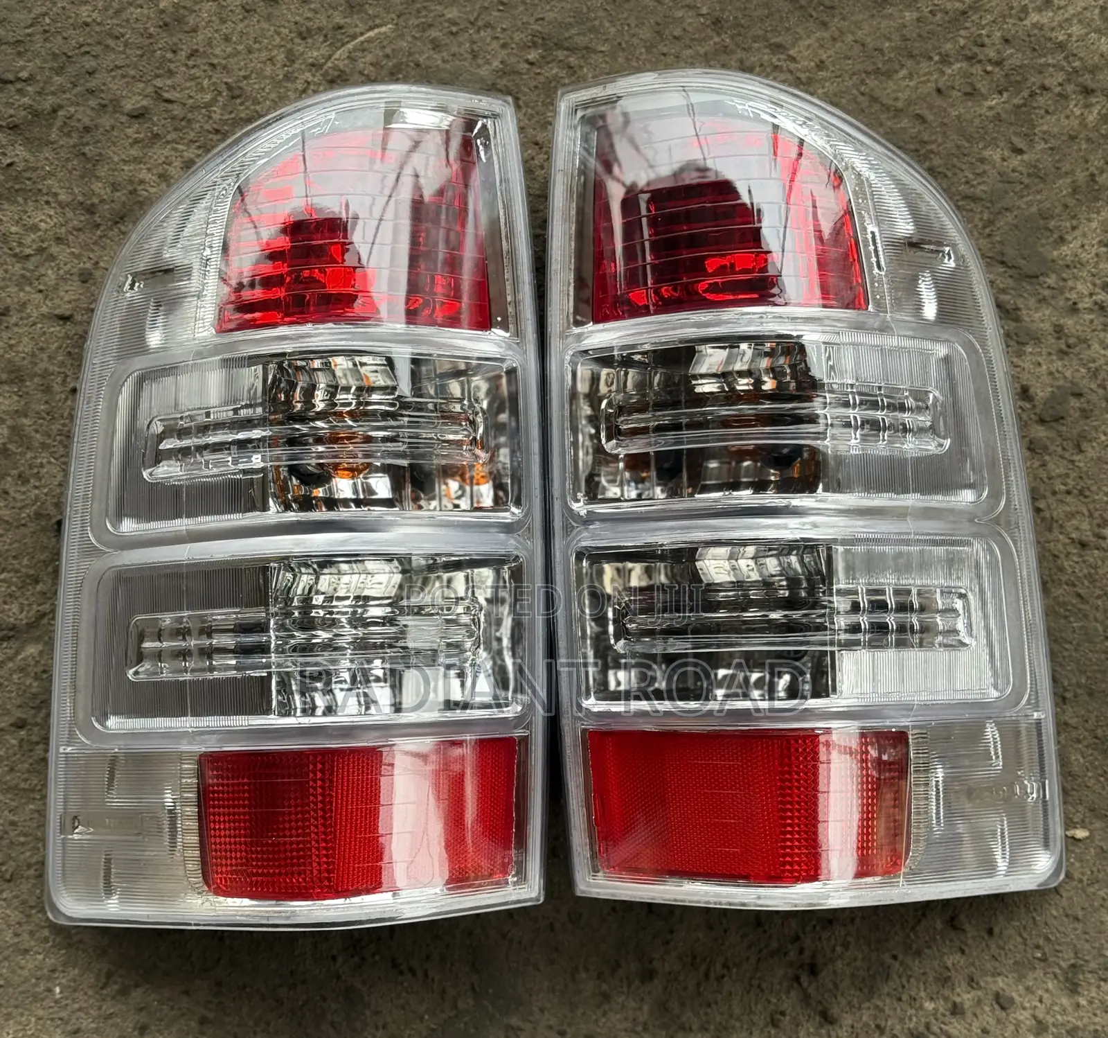 Ford Ranger 2005 Taillight
