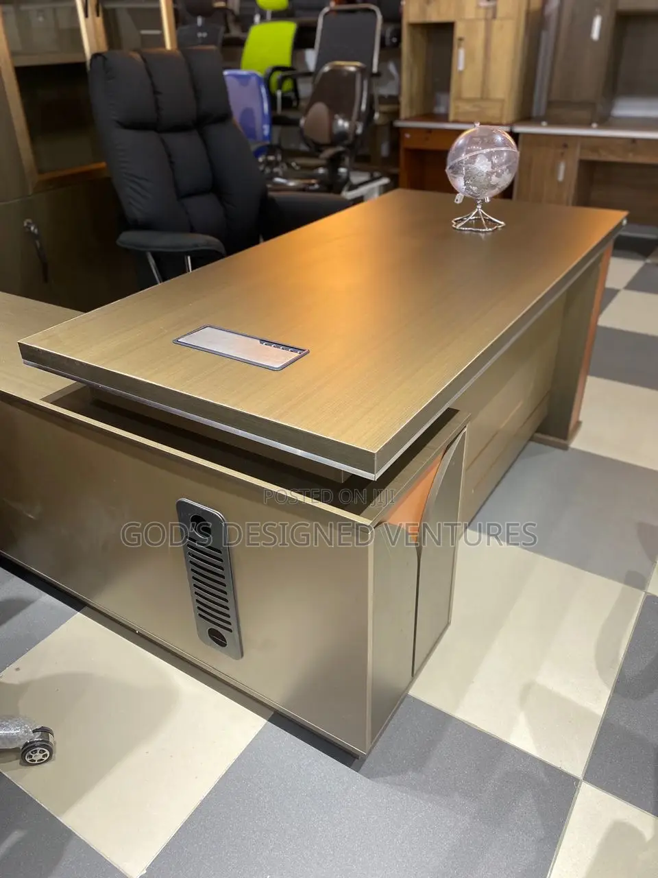 Well Grounded 1.6m Lshape Office Table