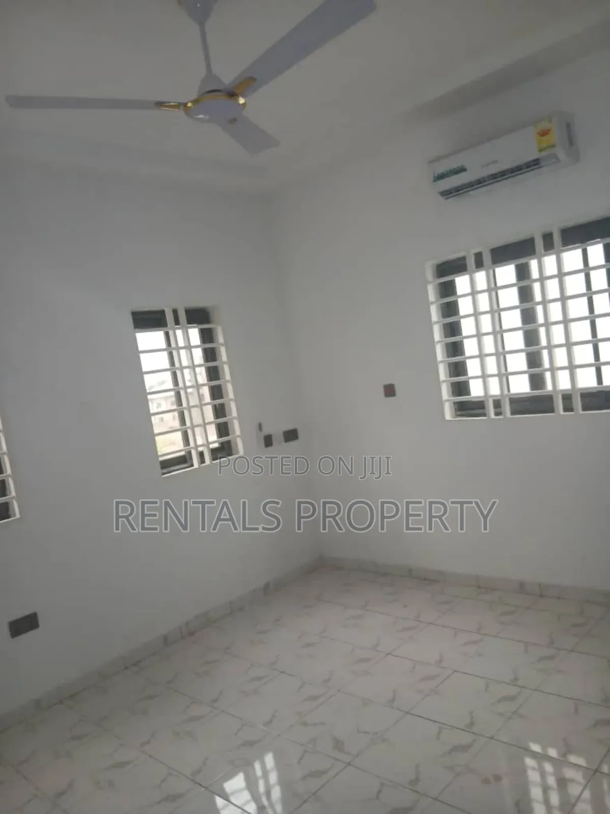 3bdrm Mansion in Ghana Flag for sale