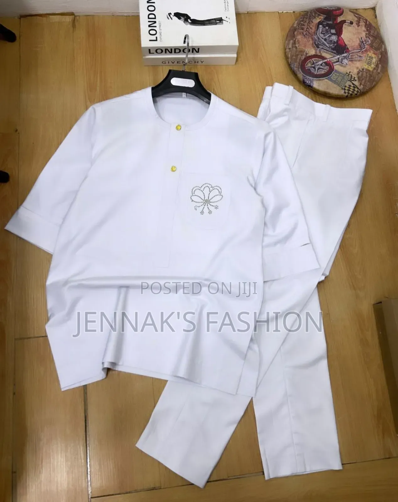 All White Men's Unique Kaftan