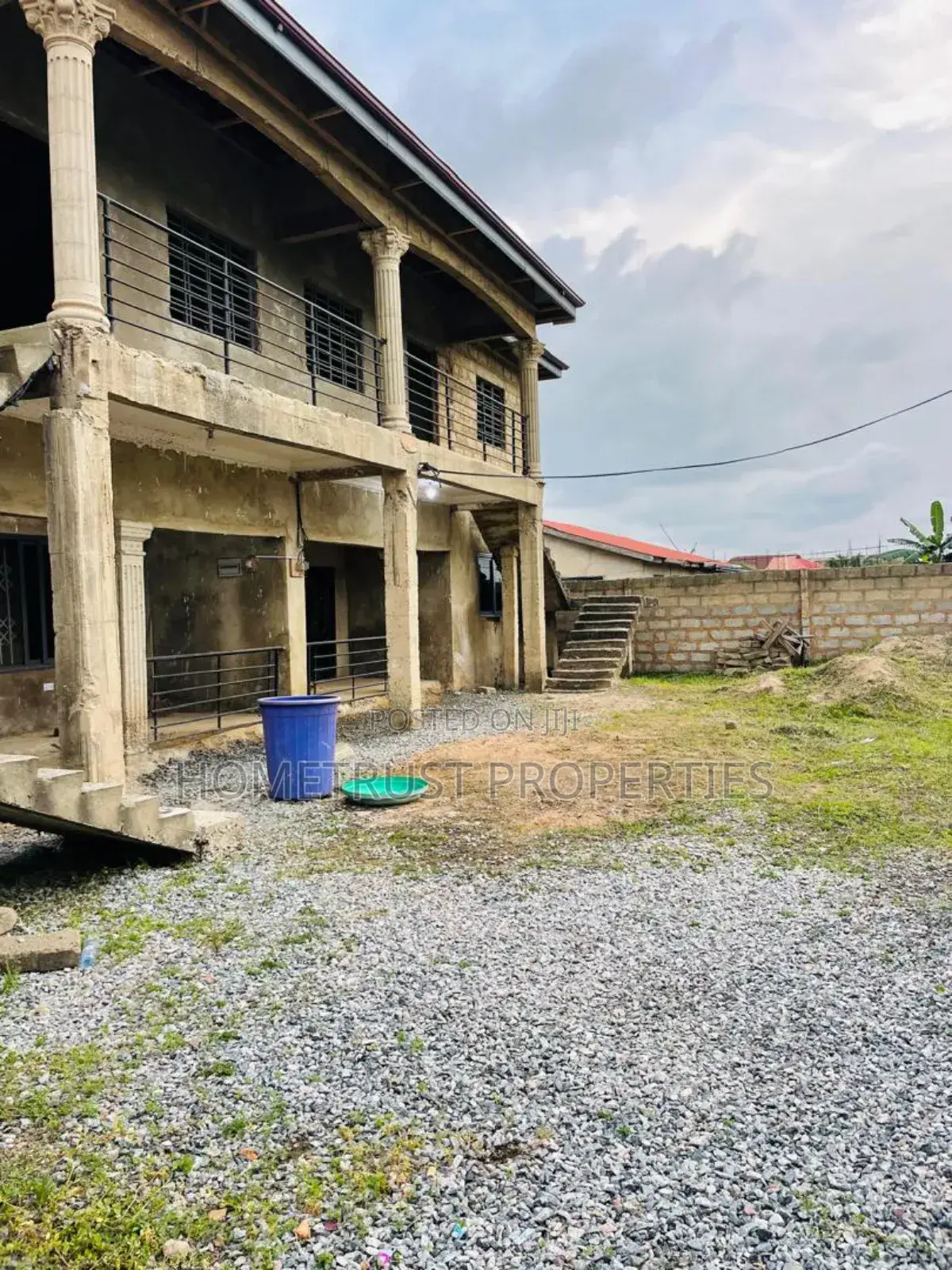 8bdrm House in Hometrust Properties, Ablekuma for sale