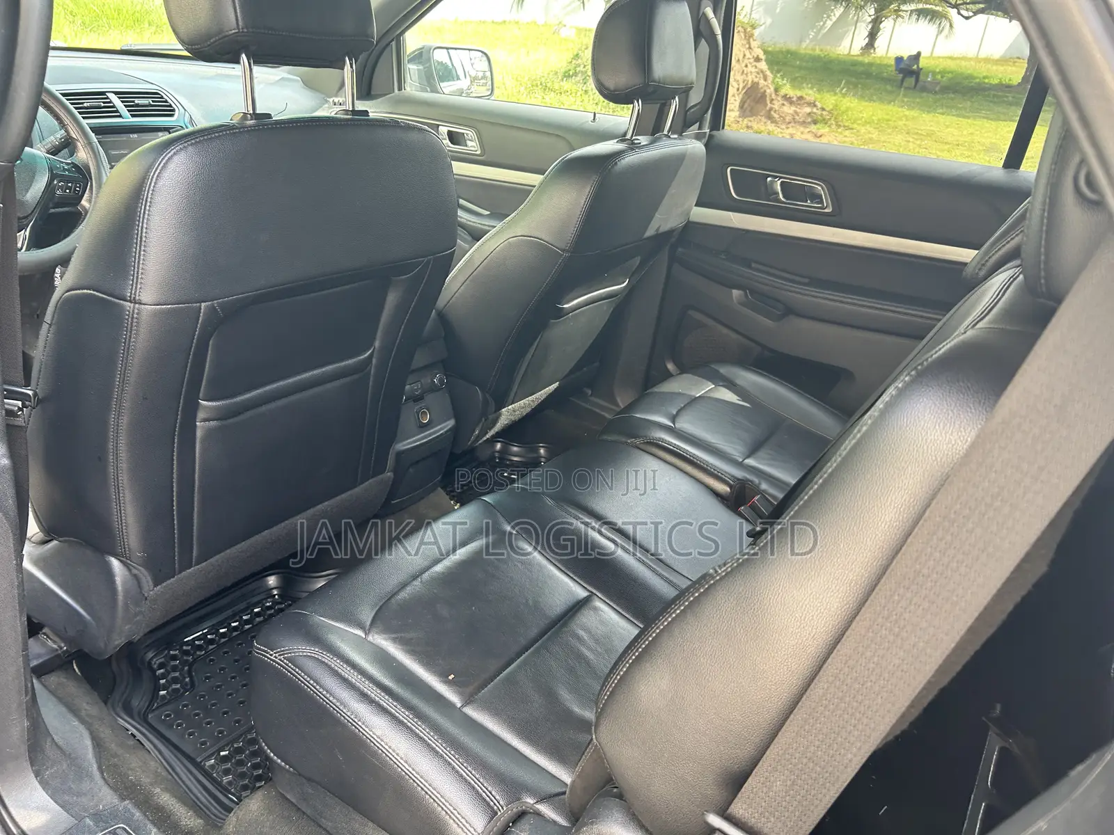 Ford Explorer XLT 4dr SUV (3.5L 6cyl 6A) 2016 Gray