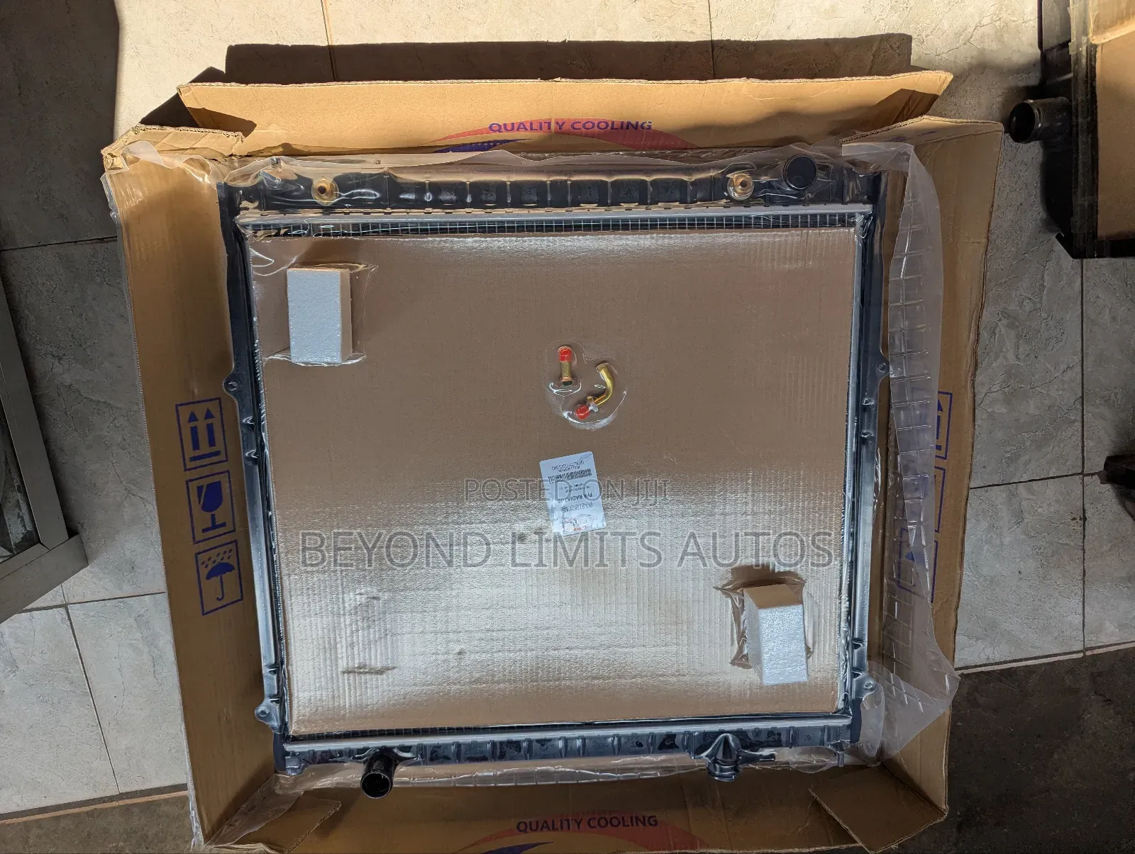 Toyota Tacoma 2004,2005,2006,2007,2008,2009,2010 Radiator/ Water Tank
