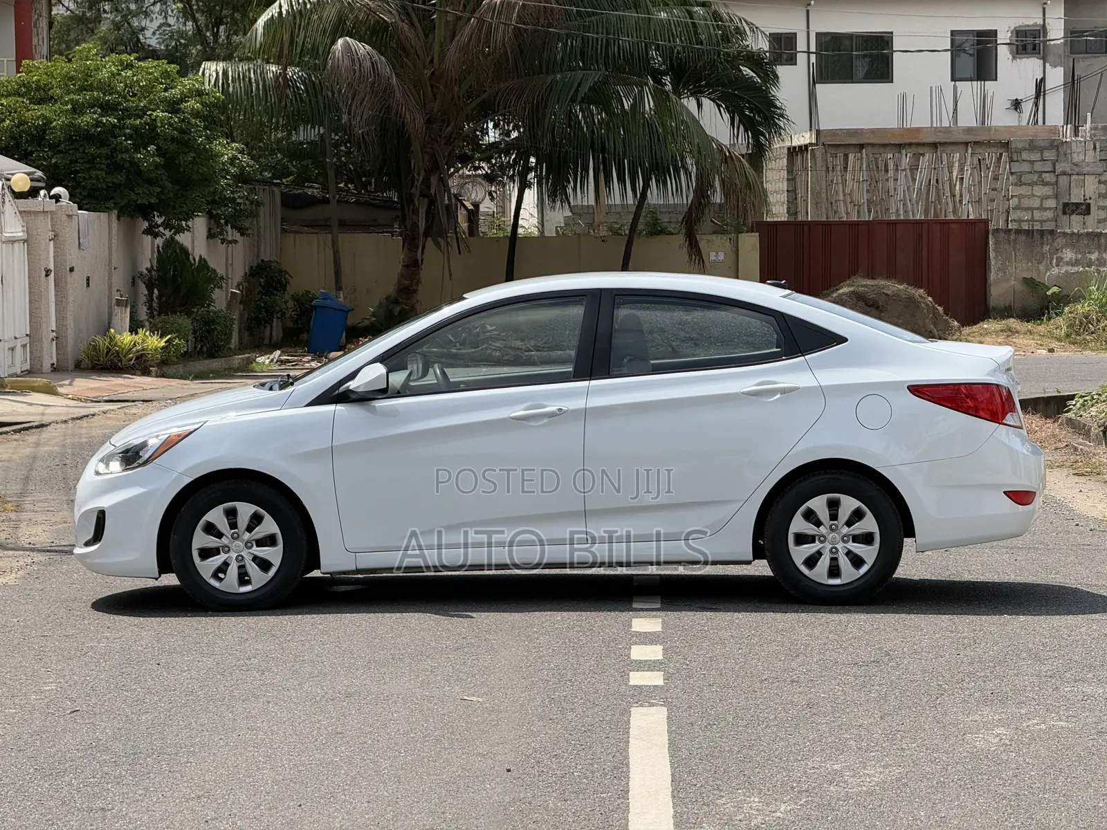 Hyundai Accent SE Sedan 2017 White