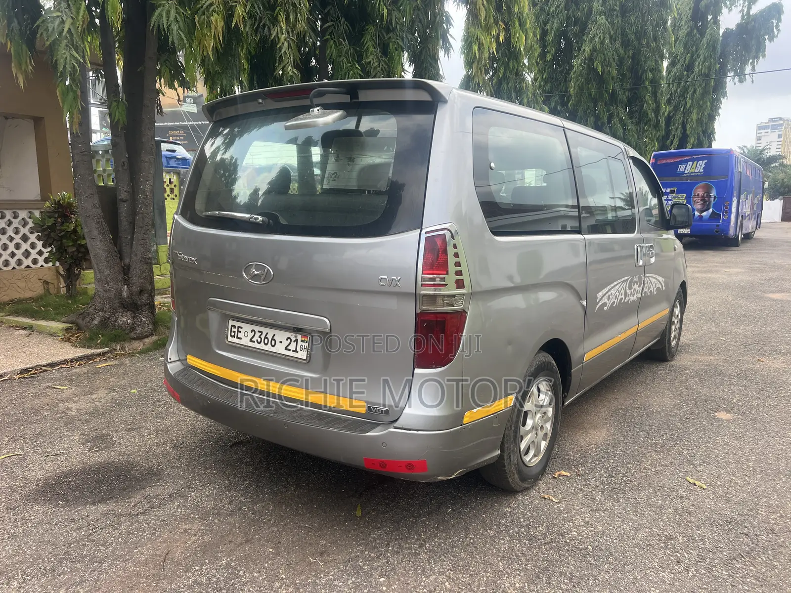 Hyundai Starex 2012 Silver