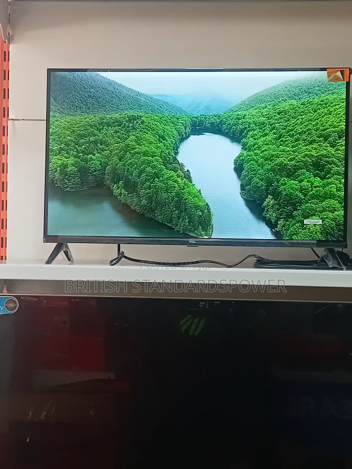 Explore Smart Features Easily With a 32" Android Tv Voice Support