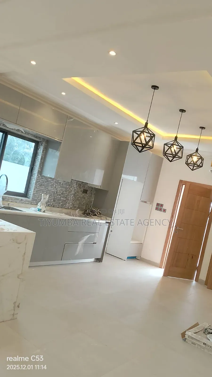 5bdrm Duplex in Tiyumba Agency, Haatso for sale