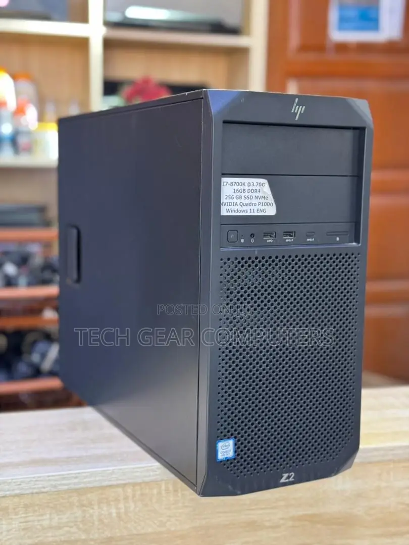 Desktop Computer HP Z2 G4 Tower 16GB Intel Core i7 SSD 256GB