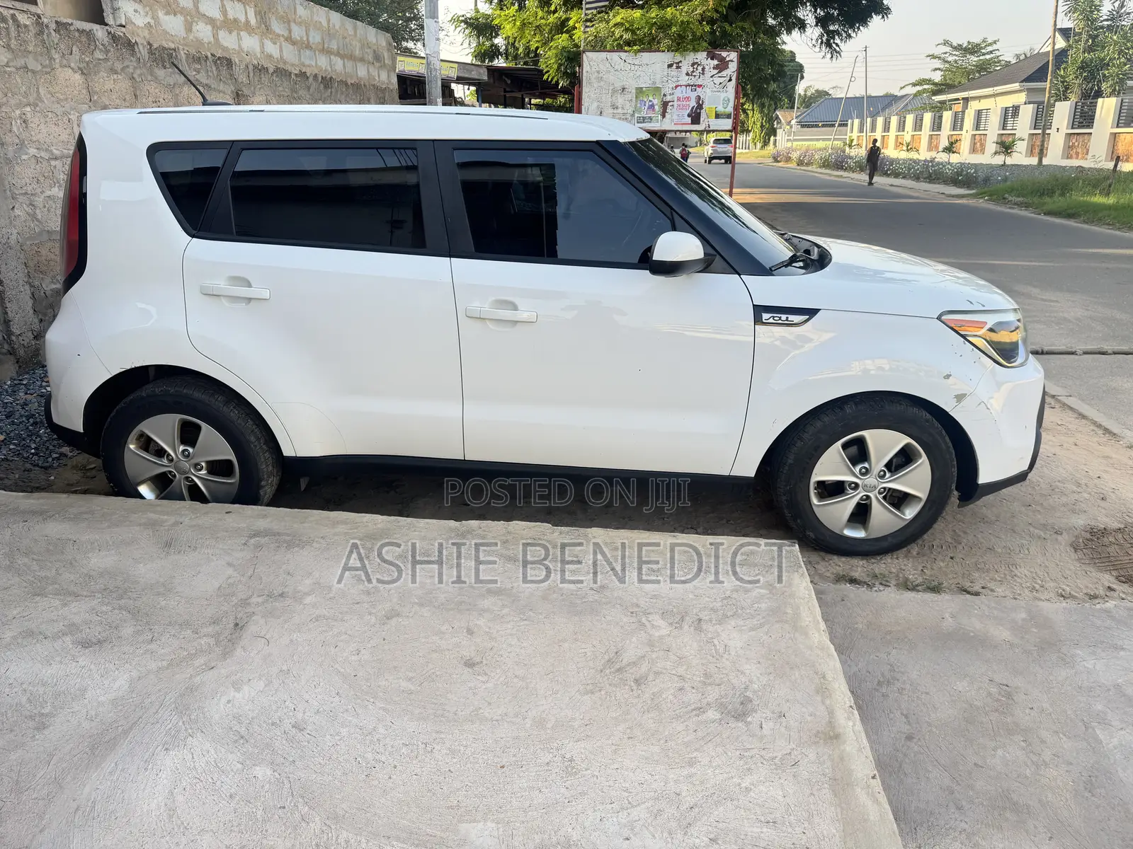 Kia Soul Hatchback 2016 White