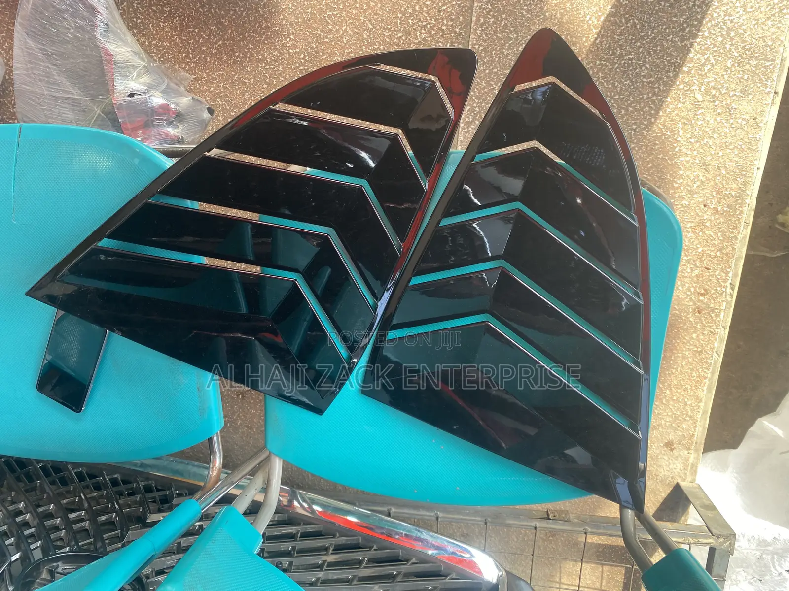 Honda CRV 2017-2019 Side Glass Shutter