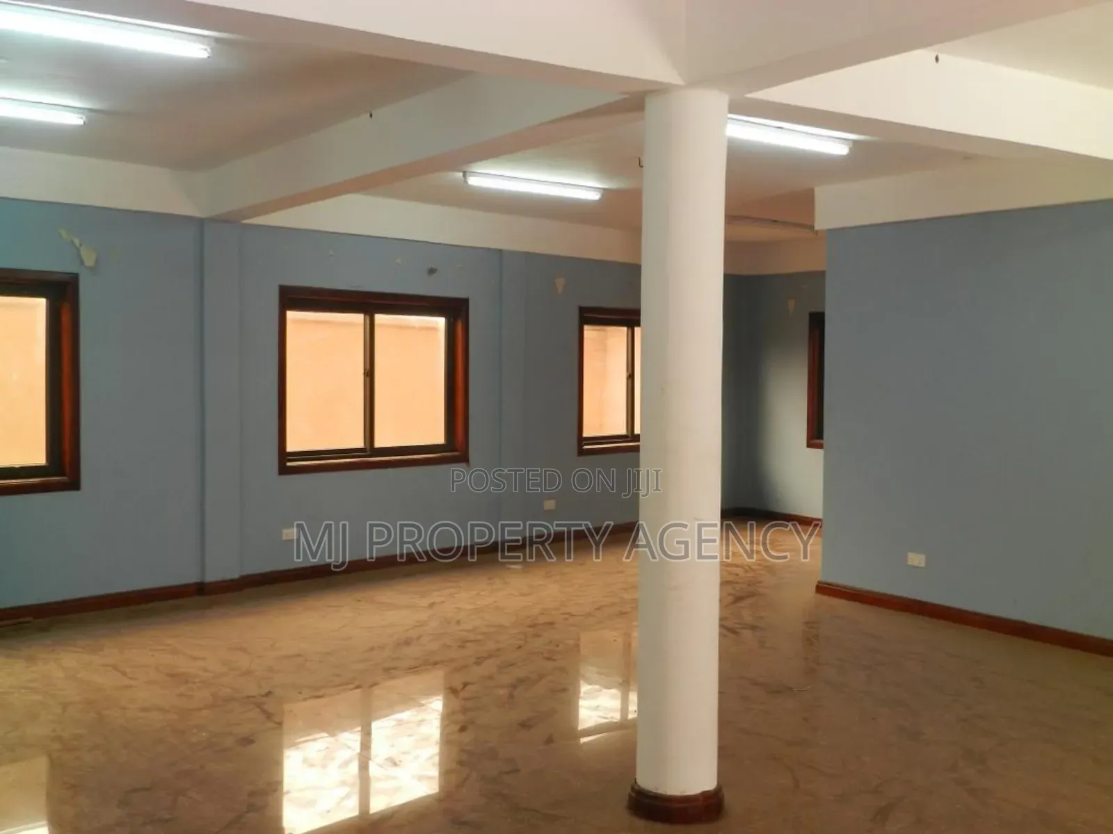 2000 SQM Warehouse With Office Complex
