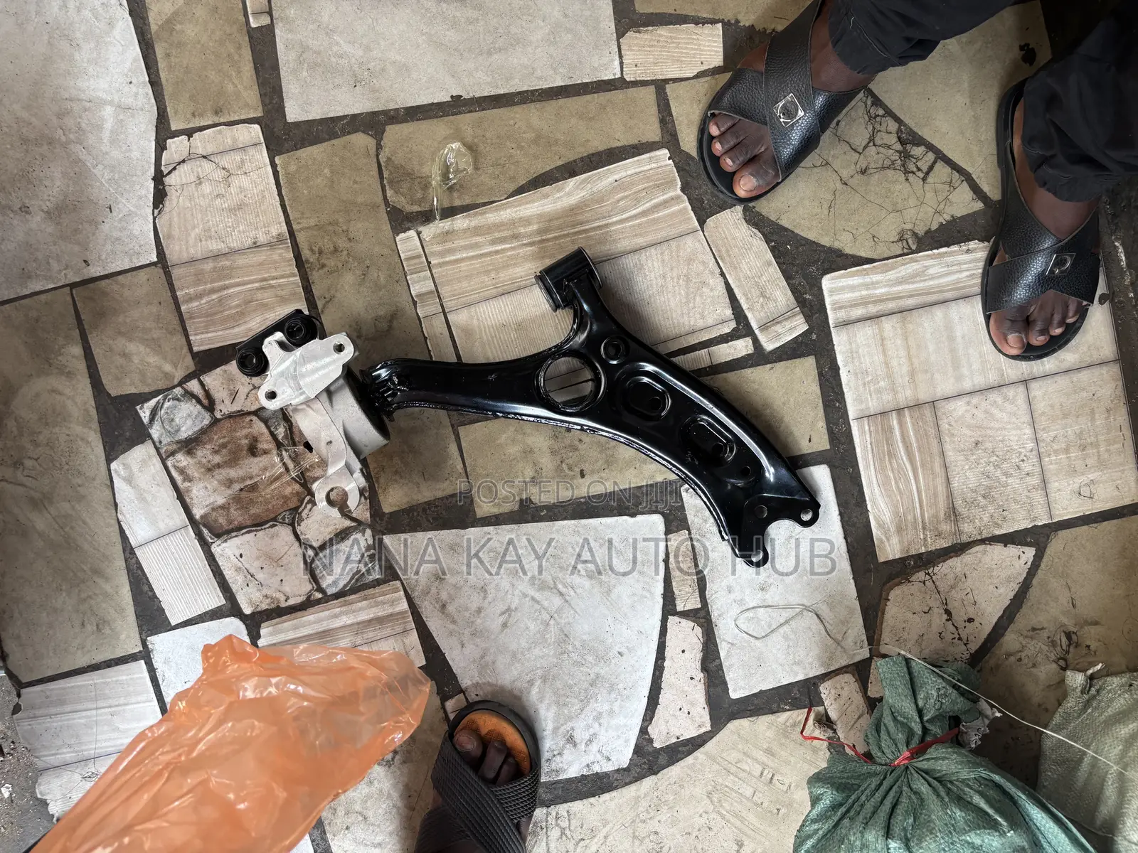 Honda Crv 2018,2019,2020,20212022 Lower Arm Pair