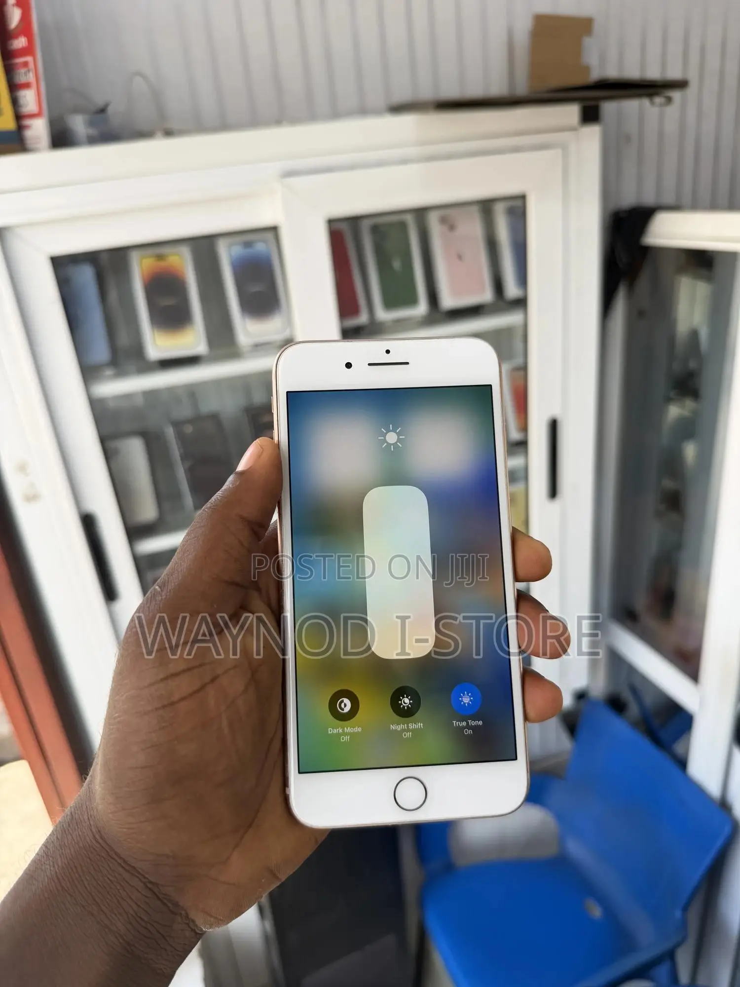 Apple iPhone 8 Plus 64 GB Gold