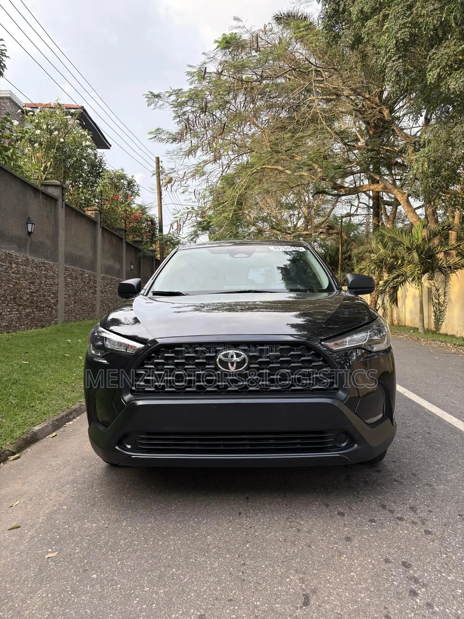 New Toyota Corolla Cross LE 2023 Black