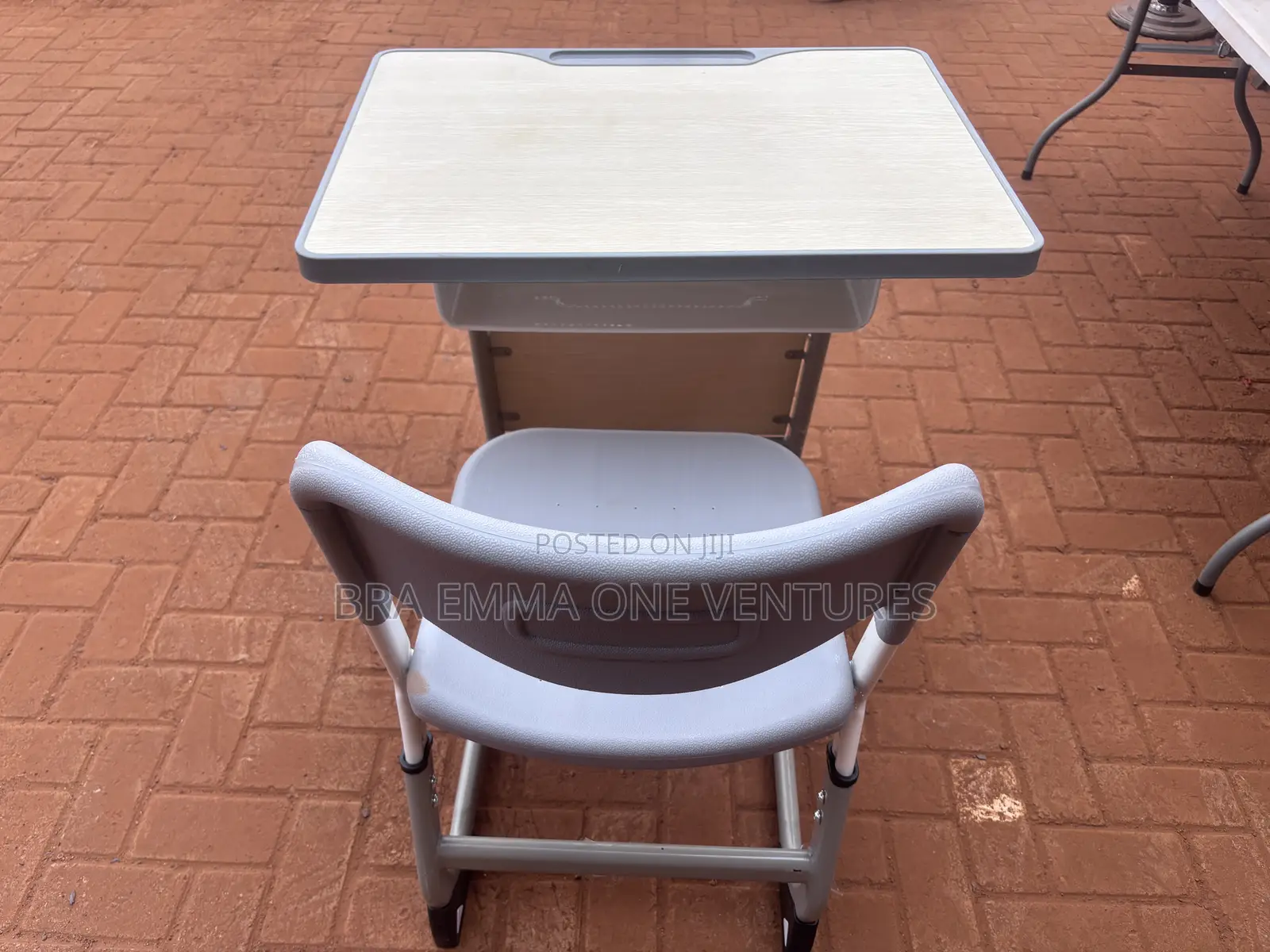 Adjustable Height Students Desks