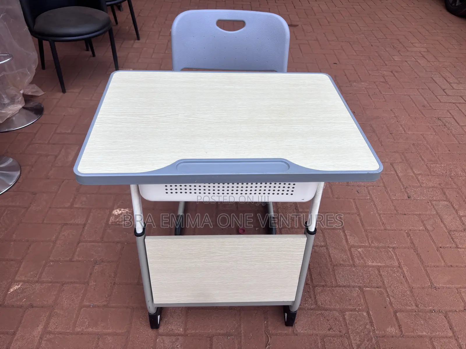 Adjustable Height Students Desks