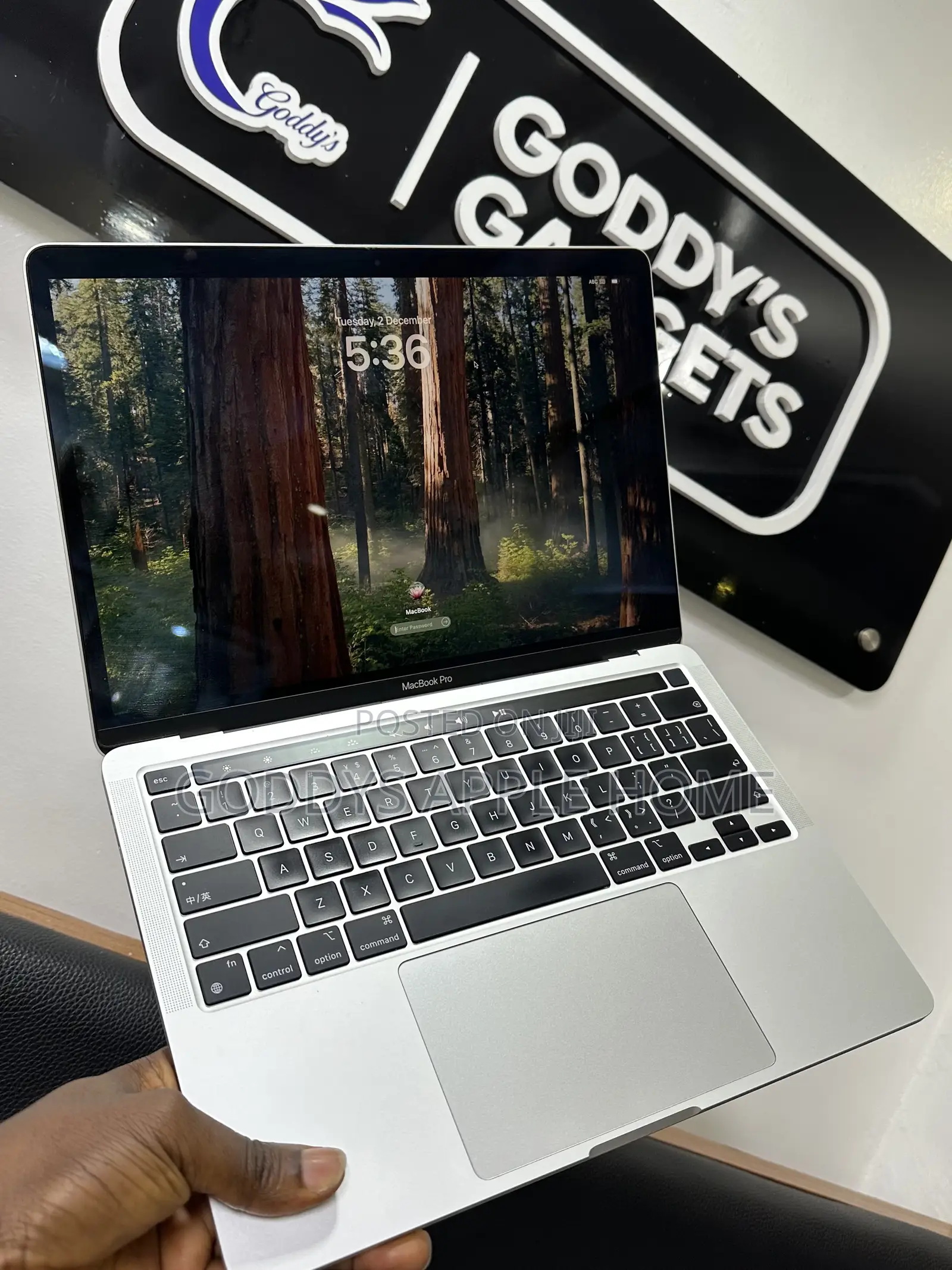 Laptop Apple MacBook Pro M1 8GB Apple M1 Pro SSD 256GB