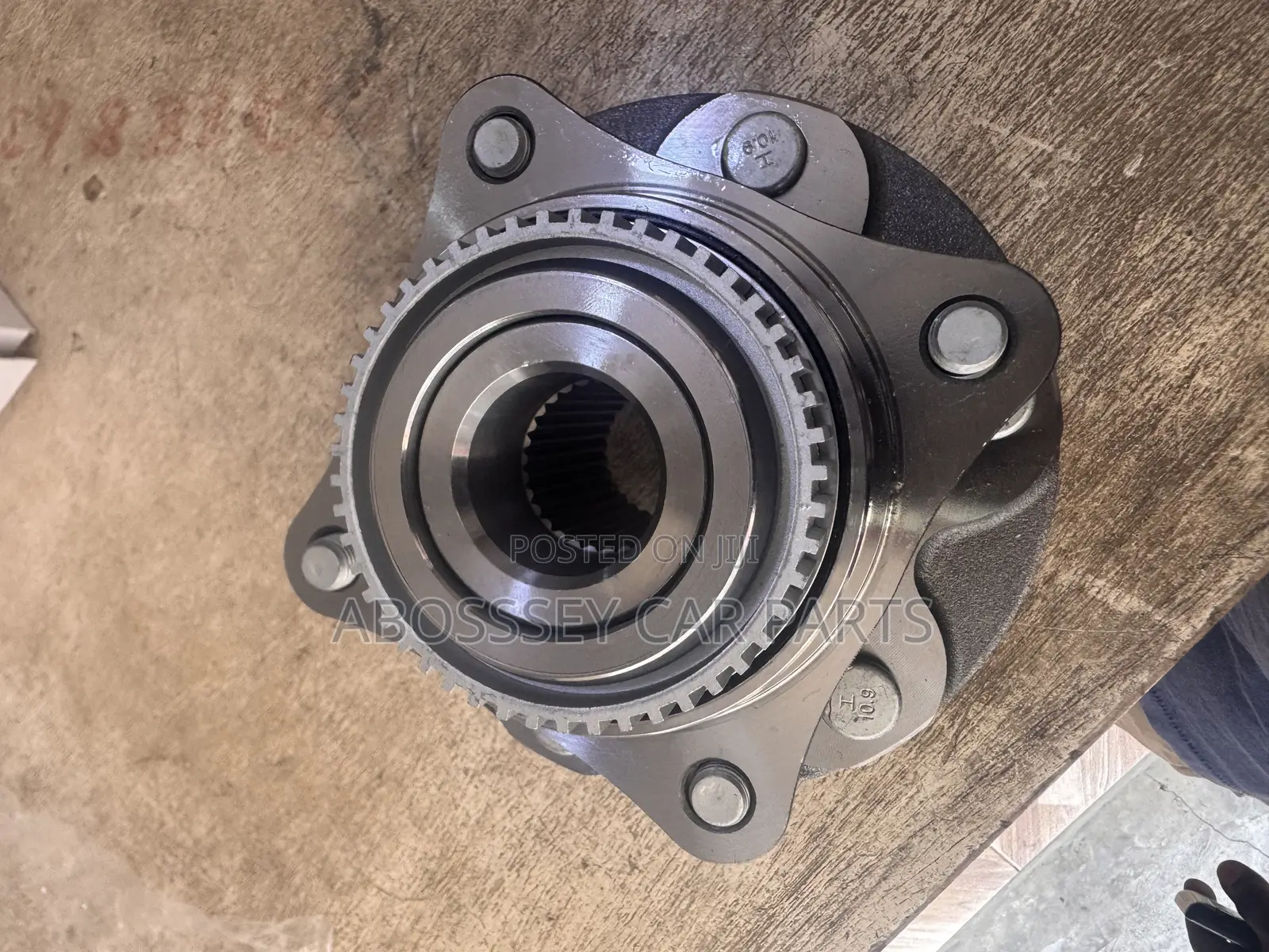 Toyota Hilux Vigo 2007 To 2012 Front Hub Available