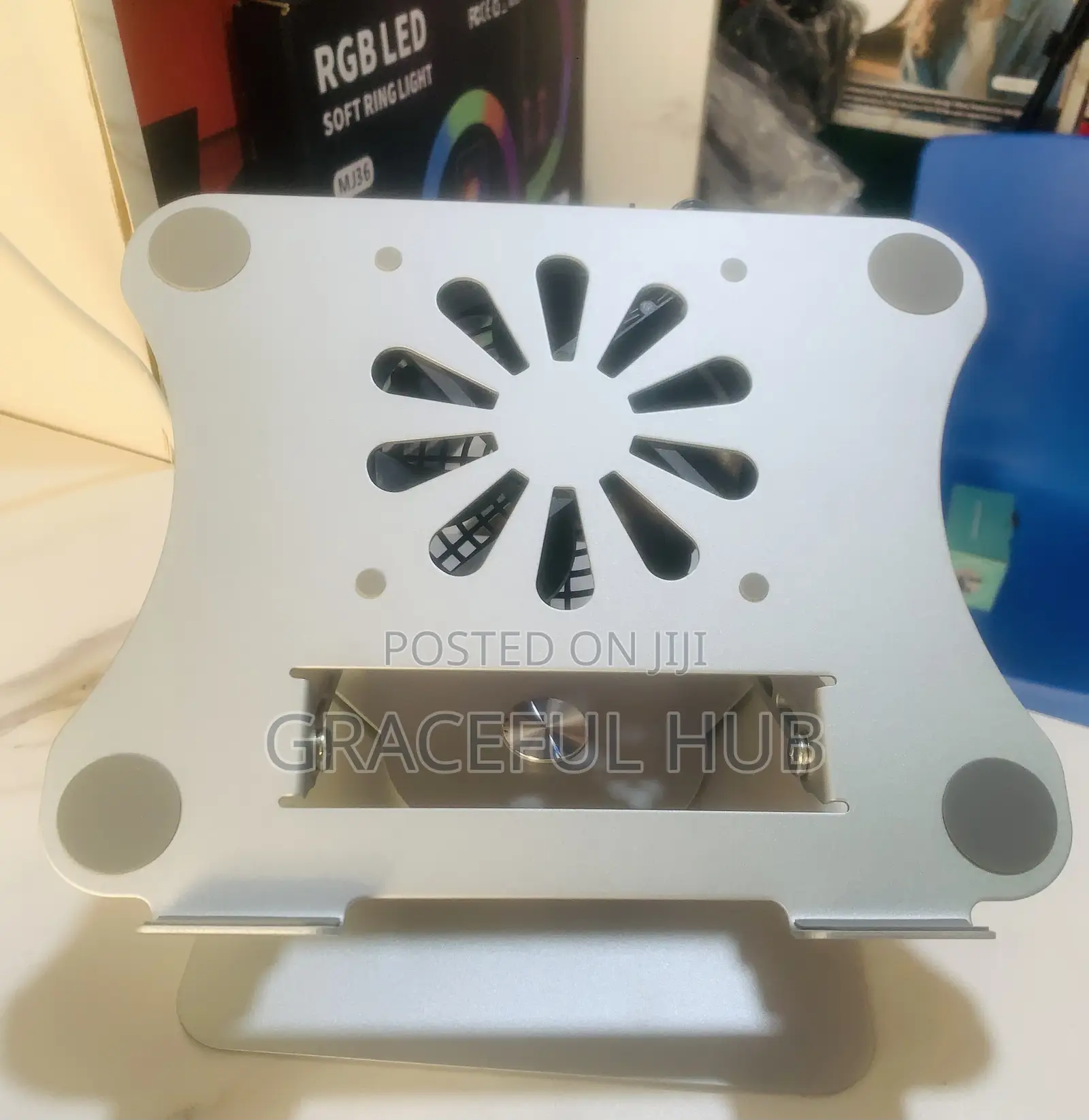 V6.1 Laptop Stand