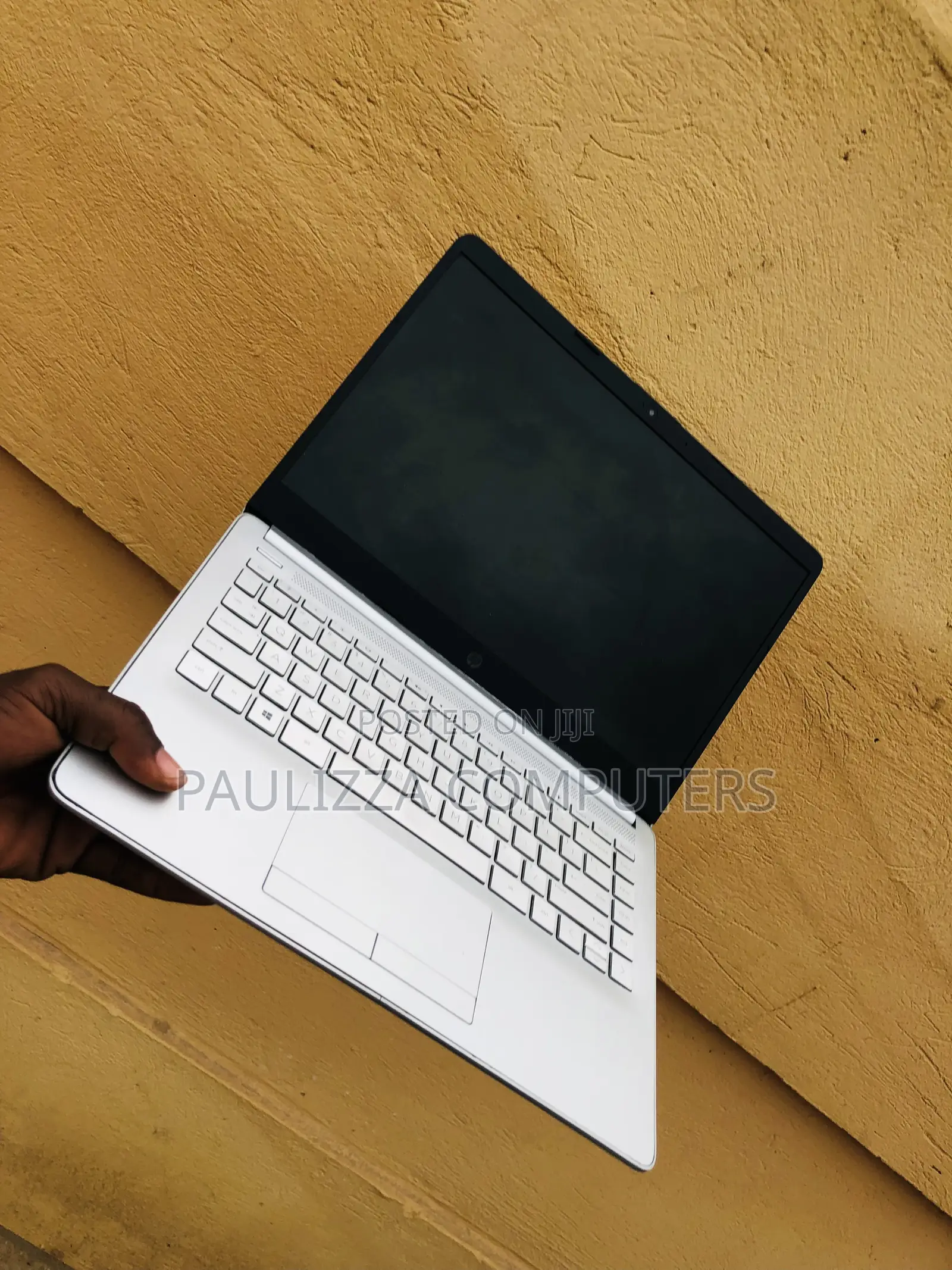 Laptop HP 14-dq1025cl 8GB Intel Core i7 SSD 256GB