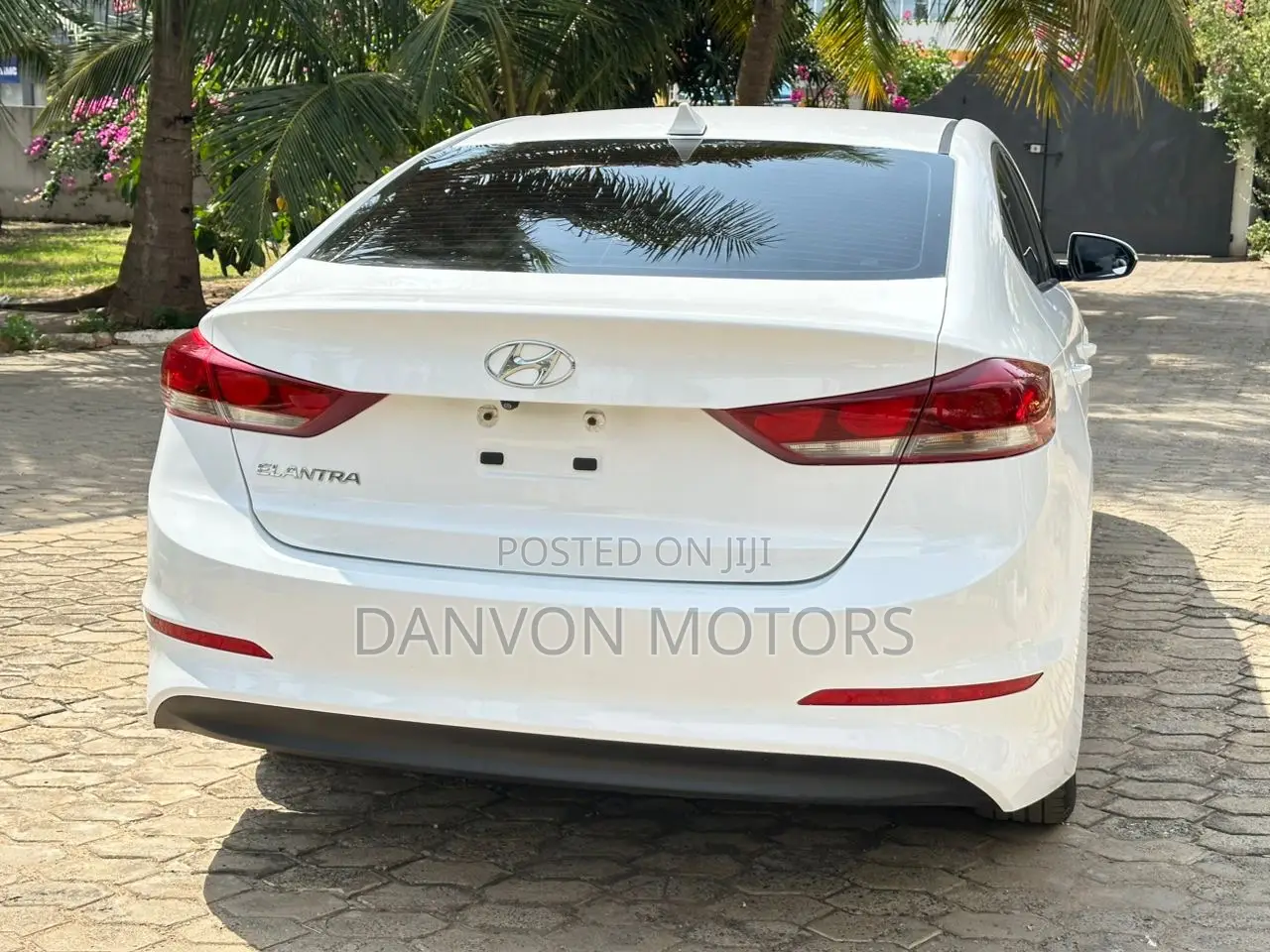 Hyundai Elantra SE 2018 White