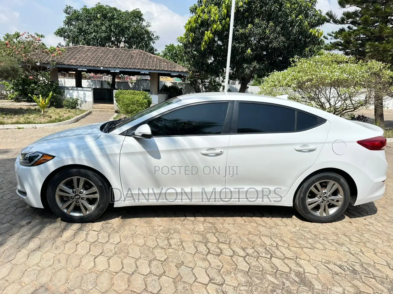 Hyundai Elantra SE 2018 White