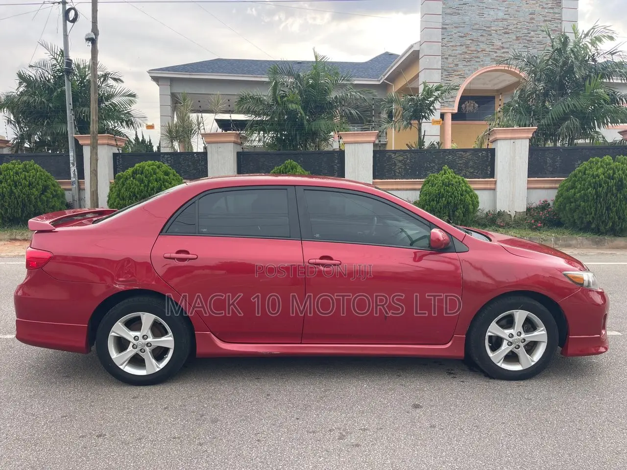 Toyota Corolla S 4dr Sedan (1.8L 4cyl 4A) 2013 Red