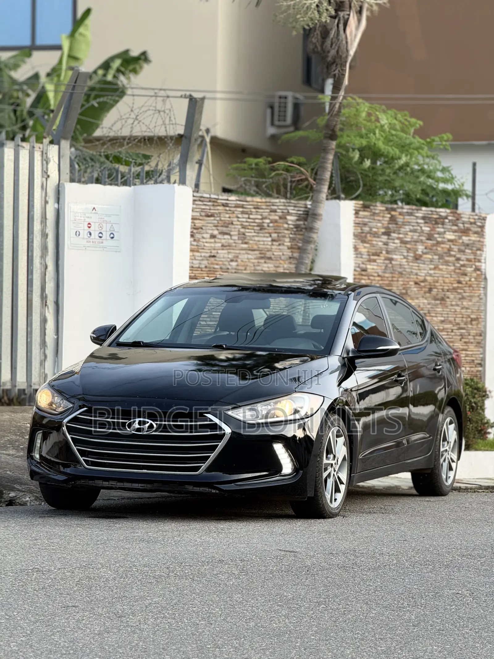 Hyundai Elantra Value Edition Sedan FWD (2.0L 4cyl 6A) 2017 Black