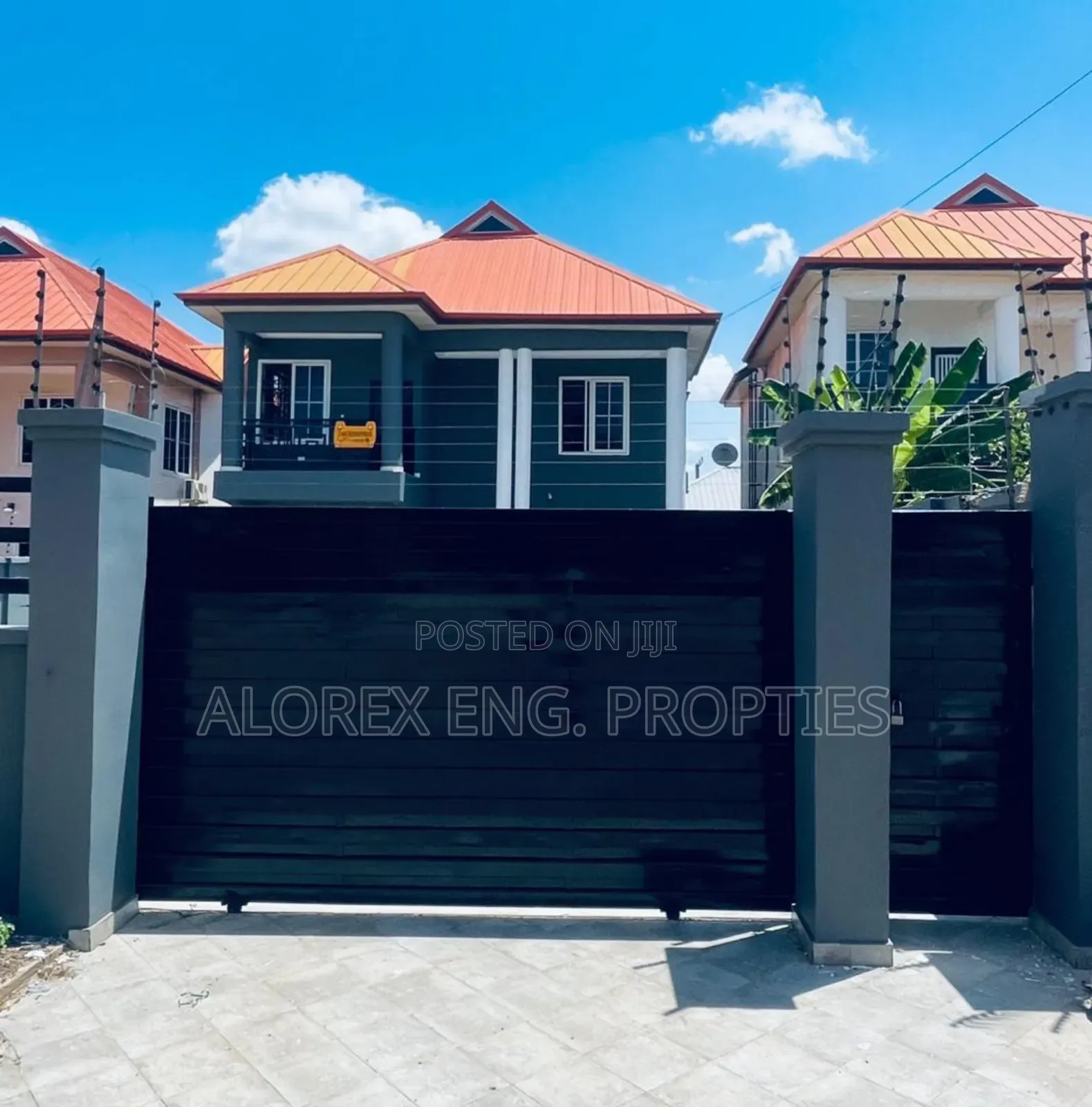 4bdrm Duplex in Lakeside, Ashaley Botwe for rent